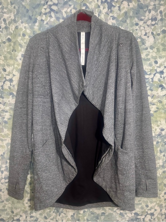 lululemon athletica Tops - Lululemon Heather Gray Asymmetrical Wrap Cardigan Jacket Size 4